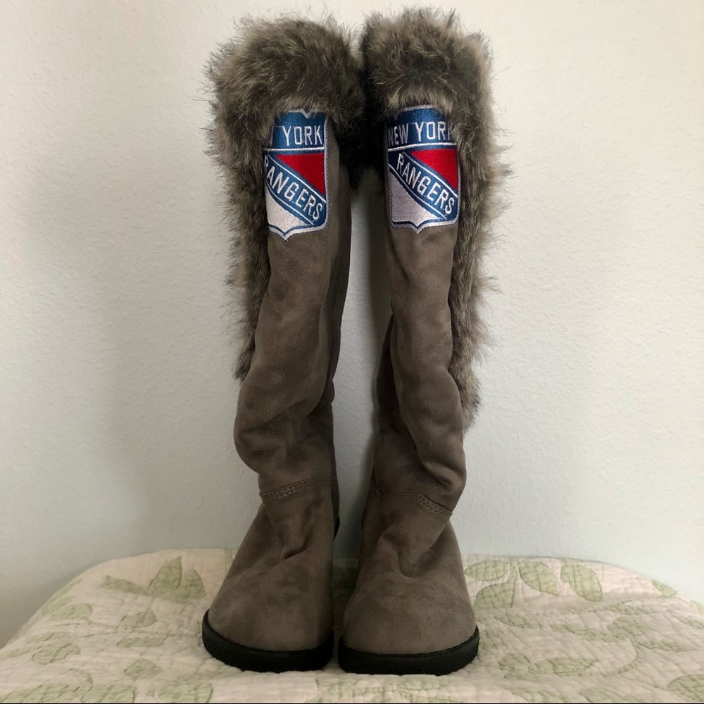 New York Rangers Faux Fur Boots size 6 NWT
